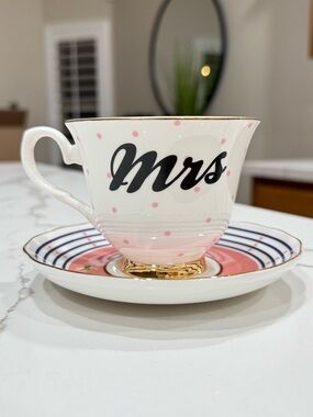 Yvonne Ellen “Mrs” teacup set.